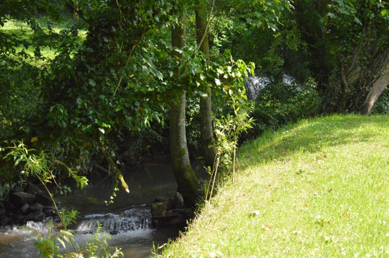 Les Gites Insolites De La Cascade Lespesses Εξωτερικό φωτογραφία